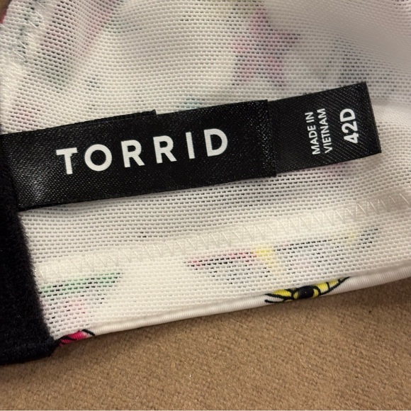 Torrid Star Girl Tattoo Wireless Bra Size 42D - Picture 7 of 7